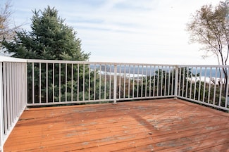 10174 Indigo Dr, Eden Prairie, MN 55347