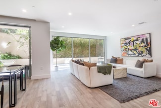 728 N Sweetzer Ave Unit 109, West Hollywood, CA 90069