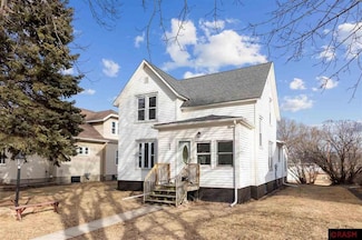 609 2nd Ave NW, Sleepy Eye, MN 56085
