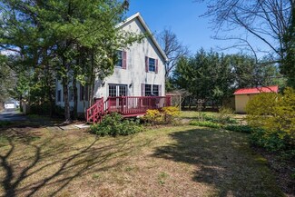 119 Bridge Rd, Florence, MA 01062