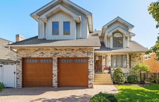 917 N La Grange Rd, La Grange Park, IL 60526