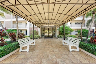 2671 S Course Dr Unit 303, Pompano Beach, FL 33069
