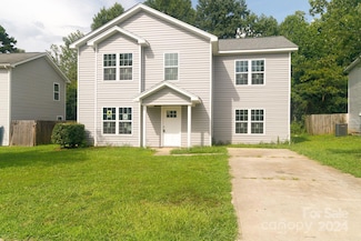830 Oakshire Cir, Charlotte, NC 28214