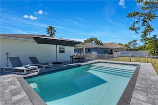 855 98th Ave N, Naples, FL 34108