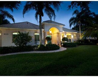 310 Stone Briar Creek Dr, Venice, FL 34292