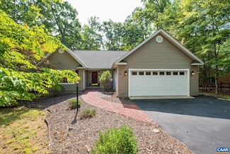 21 W Lake Forest Dr, Palmyra, VA 22963