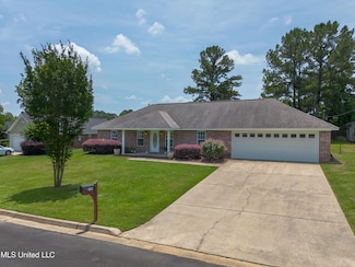 1104 2nd St SE, Magee, MS 39111