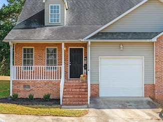 125 River Oaks Cir, Piedmont, SC 29673