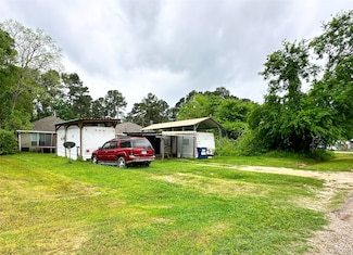 11480 Persimmon St, Willis, TX 77318