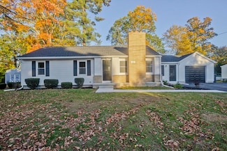 16 Locust St, Westfield, MA 01085