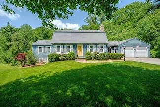 5 Essex Place, Chelmsford, MA 01824