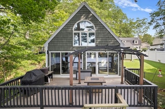 34 Lake Shore Dr S, Westford, MA 01886
