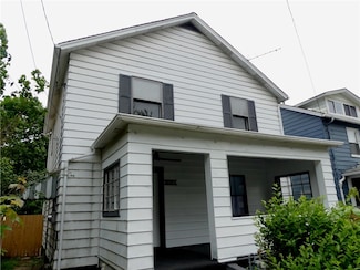 1112 Wade St, Aliquippa, PA 15001
