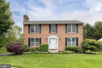 12 Dandelion Ct, Owings Mills, MD 21117