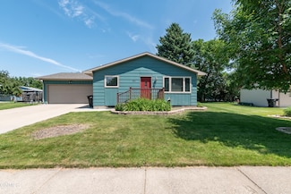 1531 Pocatello Dr, Bismarck, ND 58504