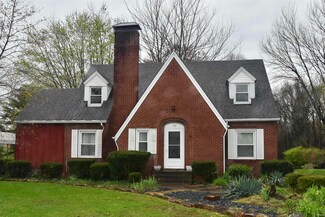 1721 Newton St, Jasper, IN 47546