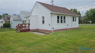 2701 Starr Ave, Oregon, OH 43616