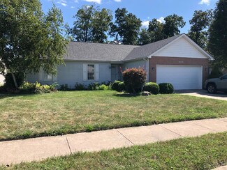 1018 Country Oaks Ln, Wilmington, OH 45177