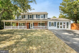 4118 Port Rae Ln, Fairfax, VA 22033