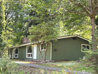 3305 Windolph Ln NW, Olympia, WA 98502
