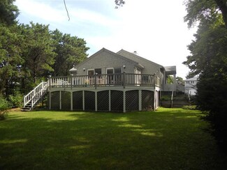 36 Seascape Ln, North Falmouth, MA 02556