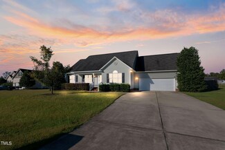 174 Maple Leaf Ct, Lillington, NC 27546