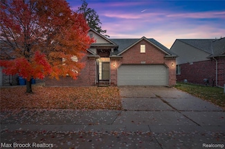 4852 Burberry Dr Unit 212, Warren, MI 48092