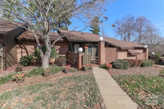 1359 Radio Rd, Statesville, NC 28625