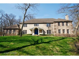 215 S Fleming Rd, Woodstock, IL 60098