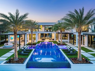 372 E Alexander Palm Rd, Boca Raton, FL 33432