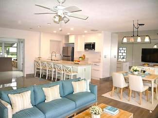 1227 Club Dr W Unit C, Delray Beach, FL 33445