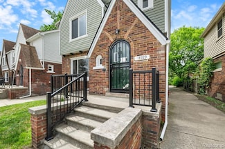 18929 Santa Rosa Dr, Detroit, MI 48221