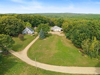 7 Scenic Ln, Tilton, NH 03276