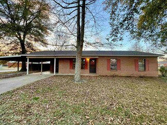 304 Dedra Dr, Walnut Ridge, AR 72476