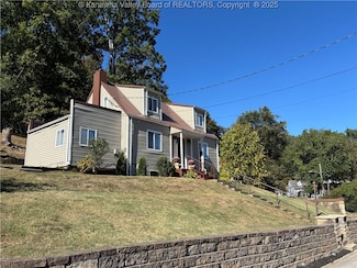 686 Forest Cir, Charleston, WV 25303