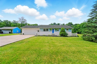 1129 W Bluelick Rd, Lima, OH 45801