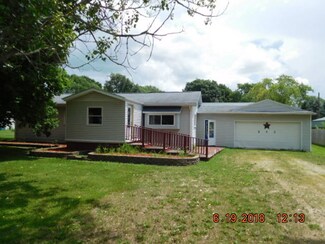 211 S Poplar St, Loda, IL 60948
