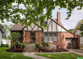 3301 N 58th St, Omaha, NE 68104