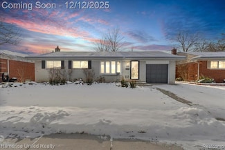 35429 Elmira St, Livonia, MI 48150