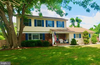 33 Lucas Ct, Bordentown, NJ 08505