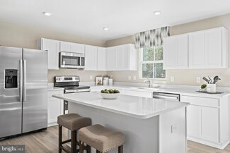 186 Inola Ct, Inwood, WV 25428