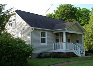 826 E Mcmurray Rd, Venetia, PA 15367