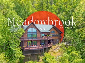 65 Meadowbrook Dr, Hayesville, NC 28904