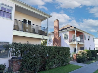 422 E Windsor Rd, Glendale, CA 91205