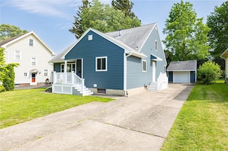 165 Culver Pkwy, Rochester, NY 14609