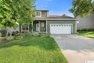 16051 Larimore Ave, Omaha, NE 68116
