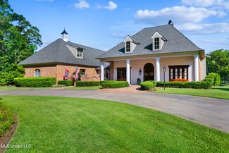 969 Luckney Rd, Brandon, MS 39047