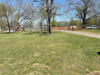 515 Eddleman St, Pilot Point, TX 76258