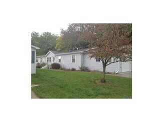 13720 Center St Unit 1, Weston, OH 43569