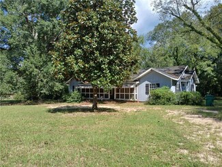 1810 S Columbia St, Bogalusa, LA 70427